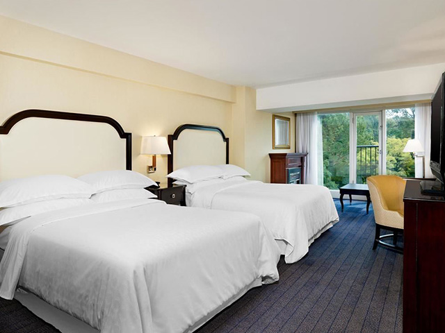 シェラトン オンザフォールズ Sheraton On The Falls Hotel