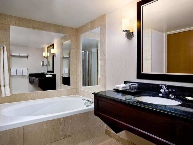 シェラトン オンザフォールズ Sheraton On The Falls Hotel シェラトン オンザフォールズ Sheraton On The Falls Hotel