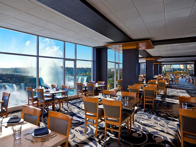 シェラトン オンザフォールズ Sheraton On The Falls Hotel シェラトン オンザフォールズ Sheraton On The Falls Hotel